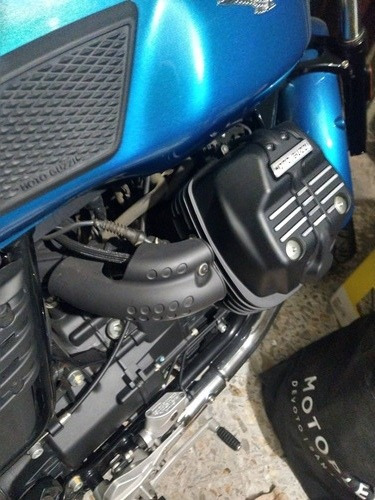 Moto Guzzi V7 Special 3