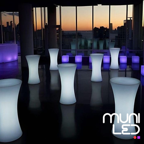Alquiler Para Fiestas- Living Led- Hierro Y Madera- Puff Led