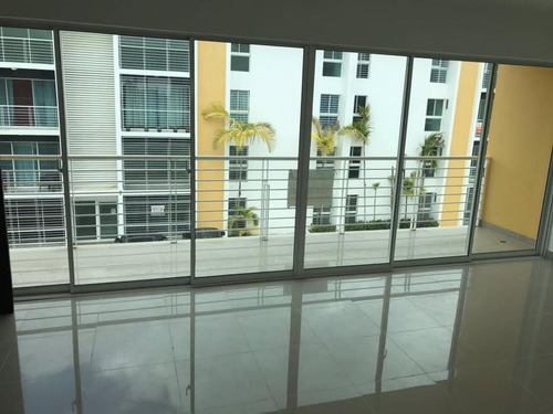 Imagen 7 de 9 de Se Renta Apartamento De 3 Habitaciones 2 Baños Segundo Nivel