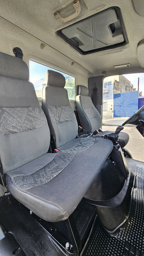 Mercedes Benz Accelo 815 Chasis Con Pala Hidráulica Año 2018