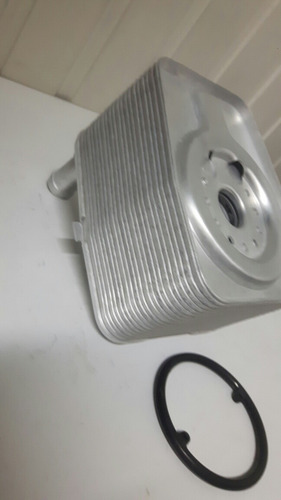 Imagen 2 de 4 de Enfriador Aceite Vento 2.0 Tdi Passat Tiguan Bora Axr Bew