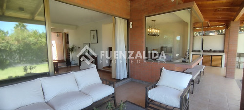 Casa 6d 4b - 307 M2 - Sector Las Pircas Peñalolén