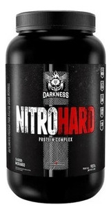 Suplemento en polvo Integralmédica  Darkness Nitro Hard proteína sabor vainilla en pote de 907mL