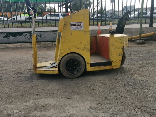 Imagen 12 de 15 de Tractor De Arrastre Electrico Marca Motrec Mod T210 Año 2013