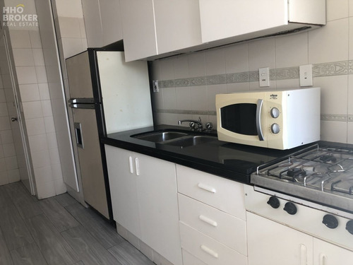 Imagen 6 de 20 de Departamento En Venta. Esquinero. Cerca Del Mar. - Punta Del Este Peninsula