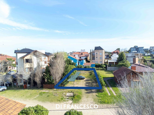 Complejo En Venta Lote Multifamiliar De 559 M2 - 100 M Del Mar Pinamar