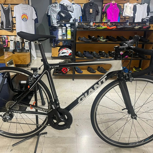 Bicicleta Marco Giant, Full Carbono Talla M Grupo Ultegra 1