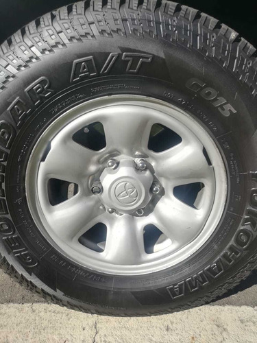 Toyota Fortuner 2010 2.7l 4x2