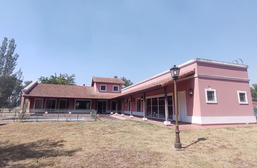Casa De 4 Dormitorios En Barrio Privado San Joaquín, Exaltación De La Cruz