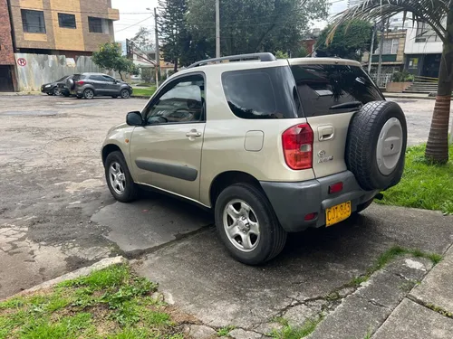 Toyota RAV4 2.0l 148 hp