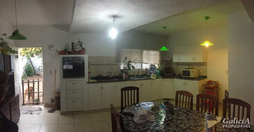 Oportunidad!! Vendo Casa Mas Un Departamento - Bº Matienzo