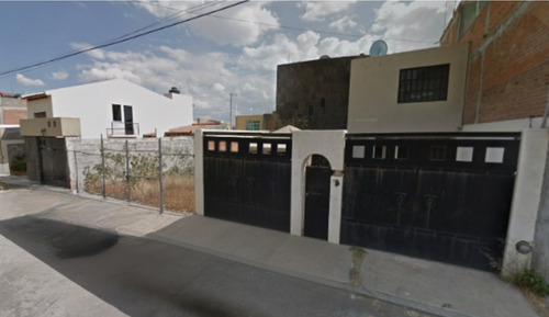 Casa En Venta Batalla De Atenquique Reforma Morelia, Michoacan/ Recuperacion Bancaria Laab1