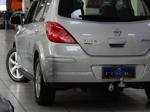 Nissan Tiida S 1.8 2012