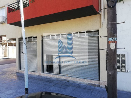 Local Comercial A Metros De La Estacion Avellaneda, 40m2 A Estrenar.