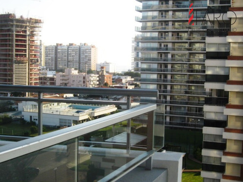 Apartamento En Brava 2 Dormitorios Con Terraza Y Garage