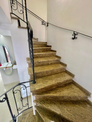 Townhouse En Villas Prado Alto, Piedras Pintadas, Valencia