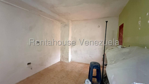 Venta Acogedora Casa Ubicada En Conjunto Cerrado,urb La Montanita Gabriela C