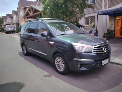 SsangYong Stavic At 4x2