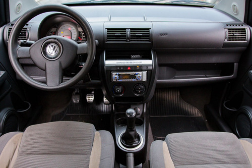 Volkswagen Fox 1.6 MI 8V FLEX 4P MANUAL