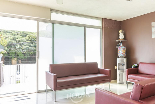Imagen 1 de 30 de Casa En Lagos Del Country, Zapopan Con 3 Recámaras, 300 M², Id: 47537