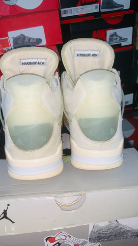 Tenis Jordan4 Off Whitte (Usado)