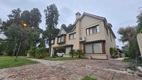 Casa En Alquiler Anual - El Carmen