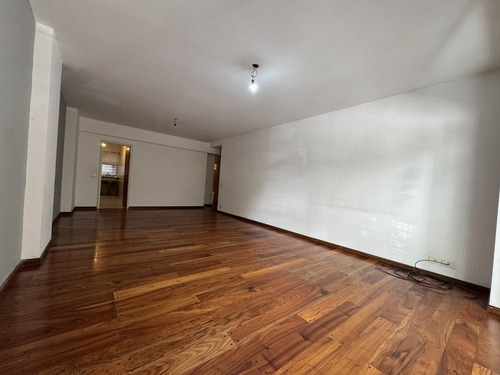 Alquiler 3 Ambientes Apto Profesional · 85m2 · Cochera