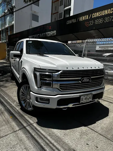 Ford Lobo 3.5 V6 Hev Platinum Plus 4X4 At