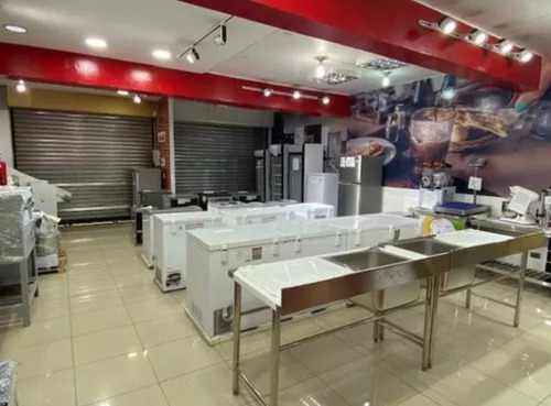 Amplio Y Central Local Comercial Sector Patronato 2 Baños