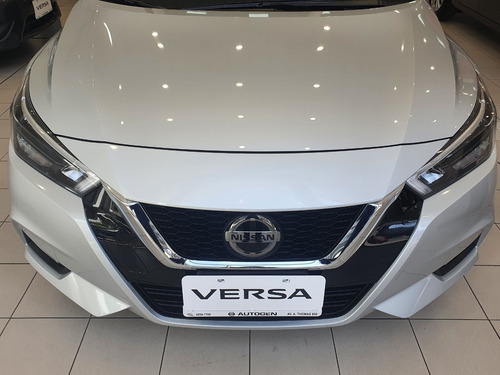 Imagen 7 de 11 de Nissan New Versa Exclusive Cvt