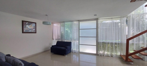 Casa En Jacarandas
