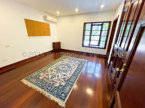 Se Vende Casa En La Lagunita Country Club Mls #24-23469