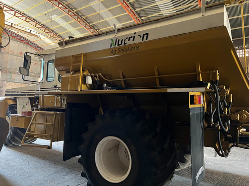 Fertilizadora Terra Gator 1603t