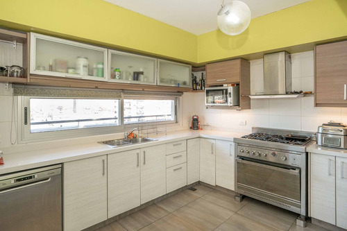 Penthouse Único En Haedo Con Terraza Y Cochera