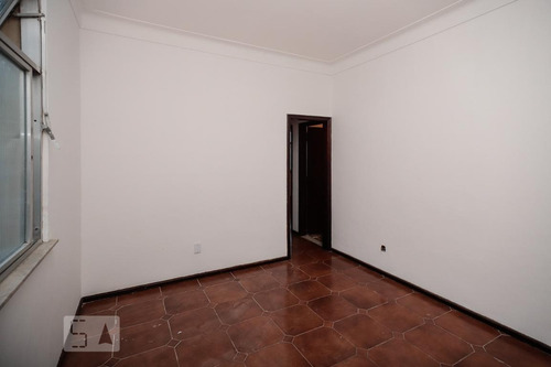 Apartamento Para Aluguel - Quintino Bocaiúva, 2 Quartos, 67 - 893311930