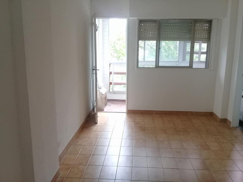 Departamento En Venta - 2 Dormitorios 1 Baño Balcón- 52 M2 - La Plata