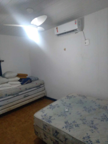 Bela Casa Próxima À Praia De Manguinhos