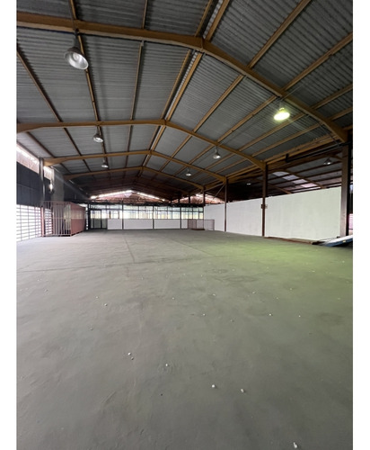 Galpón En Venta En Guaicay (las Minas De Baruta) 3499 Mts2