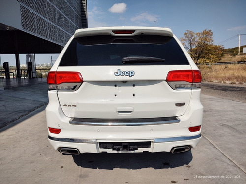 Imagen 4 de 15 de Jeep Grand Cherokee 2015 5.7 Summit 4x4 Mt