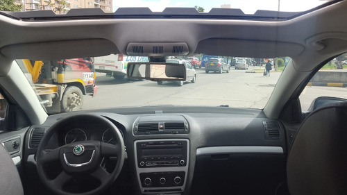 Skoda Octavia 1.8 Turbo Mecanico Con Techo Y Cuero