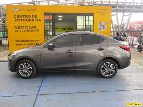 Mazda 2 Touring 1500cc At Aa