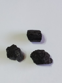 Piedra de turmalina Negra Natural Roca Mineral Piedras Naturales Gránulos crudos ásperos Negro 