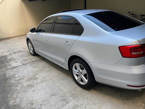 Volkswagen Vento 2.5 Advance Plus 170cv 2015