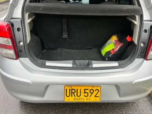 Nissan March 1.6 Advance