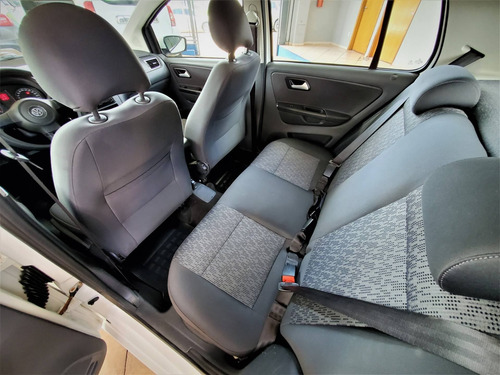 Imagem 10 de 11 de Volkswagen Fox 1.6 Mi 8v Flex 4p Manual