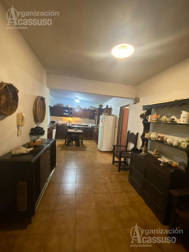 Casa / Lote Venta - Acassuso Av. Libertador Hacia Solís