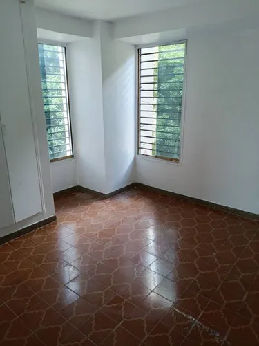 Apartamento En Venta. El Paraíso.