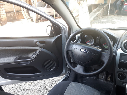 Ford Fiesta 1.6 Mpi Class Hatch 8v Flex 4p Manual
