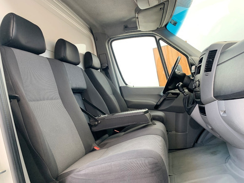 Imagen 12 de 15 de Volkswagen Crafter Refrigerada 5 Toneladas 2015