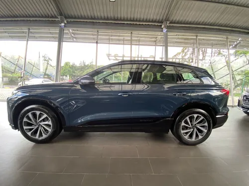 Q6 E-tron 45 Tech Plus
